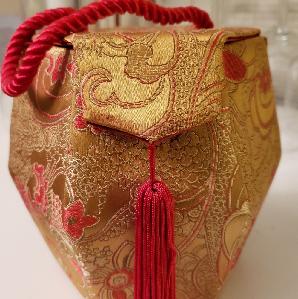 Asian Style Petite Hand held silk stitched bag NWOT